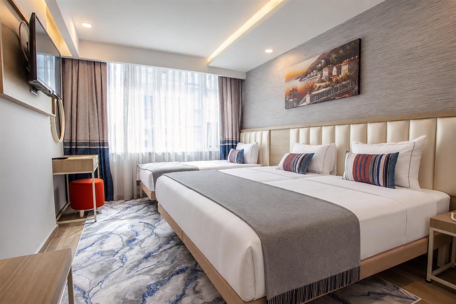 Deluxe Triple Room