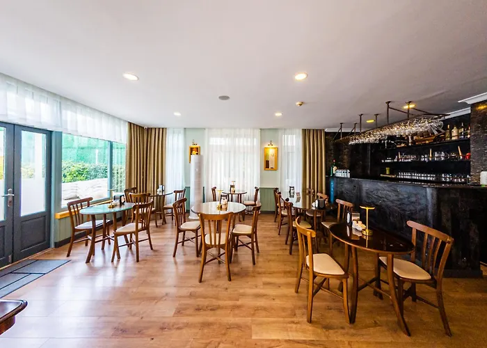 Triana Hotel